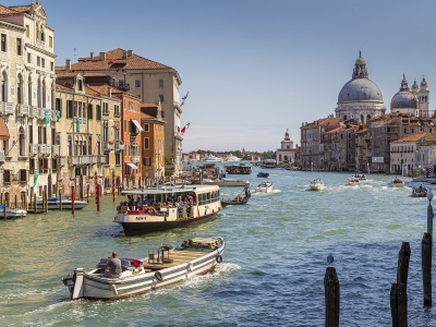 Wycieczka Włochy Północne ze zwiedzaniem Wenecji. Widok na Canal Grande.