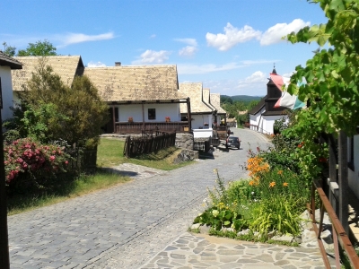 Wieś skansen Holloko na Węgrzech.